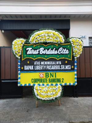 Papan Bunga Duka di Kamipang