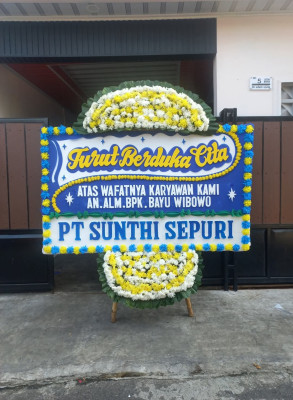 Papan Bunga Duka di Kamipang
